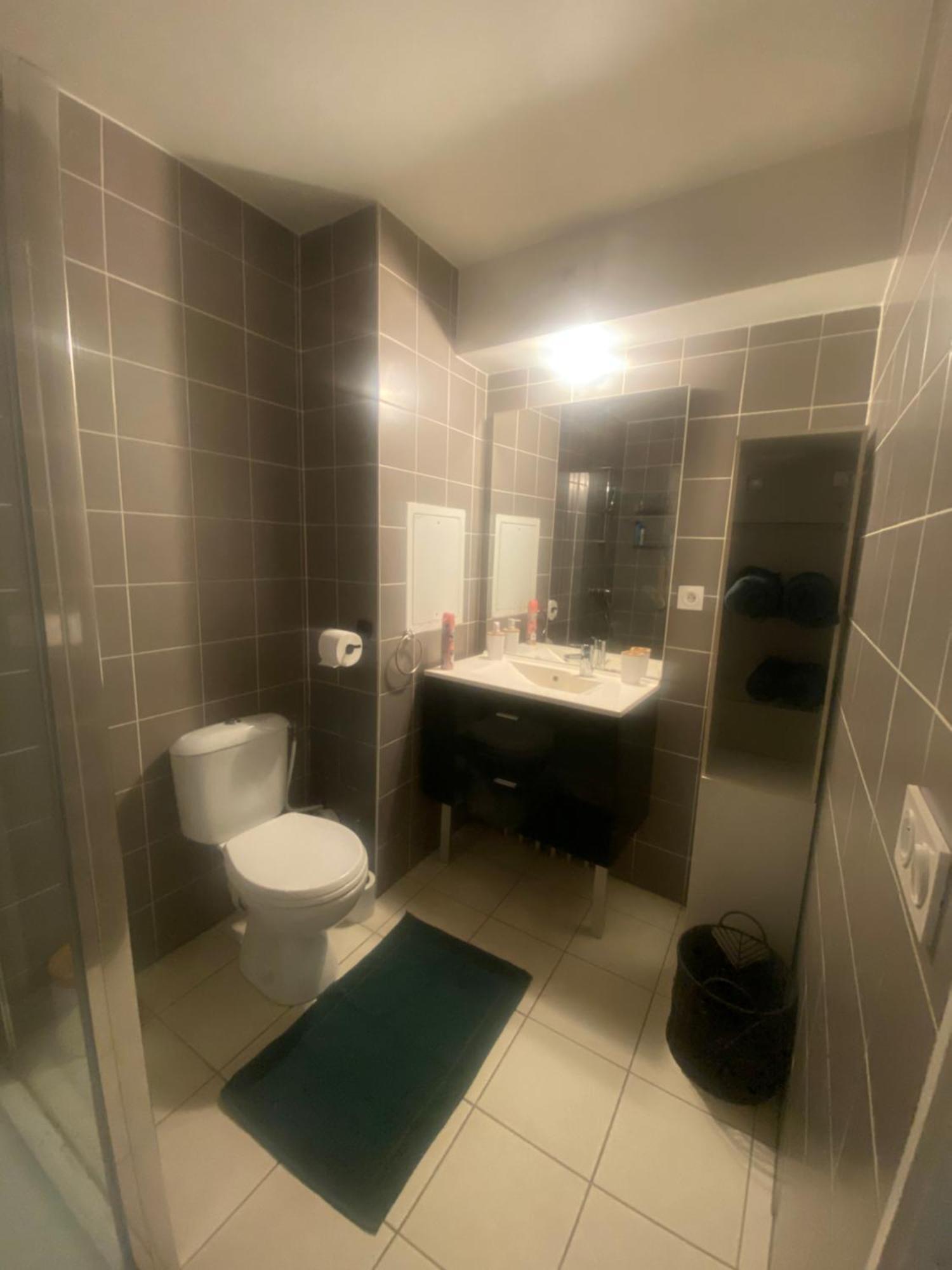 Chambre Privee Sdb Kitchenette Proche De Paris Saint-Ouen  Extérieur photo